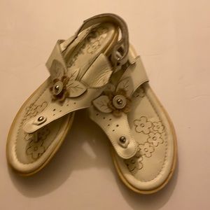 Like New, Naturino Girl, Summer Shoes White Sz. 33